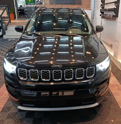 JEEP COMPASS 1.3 T270 TURBO FLEX LONGITUDE AT6